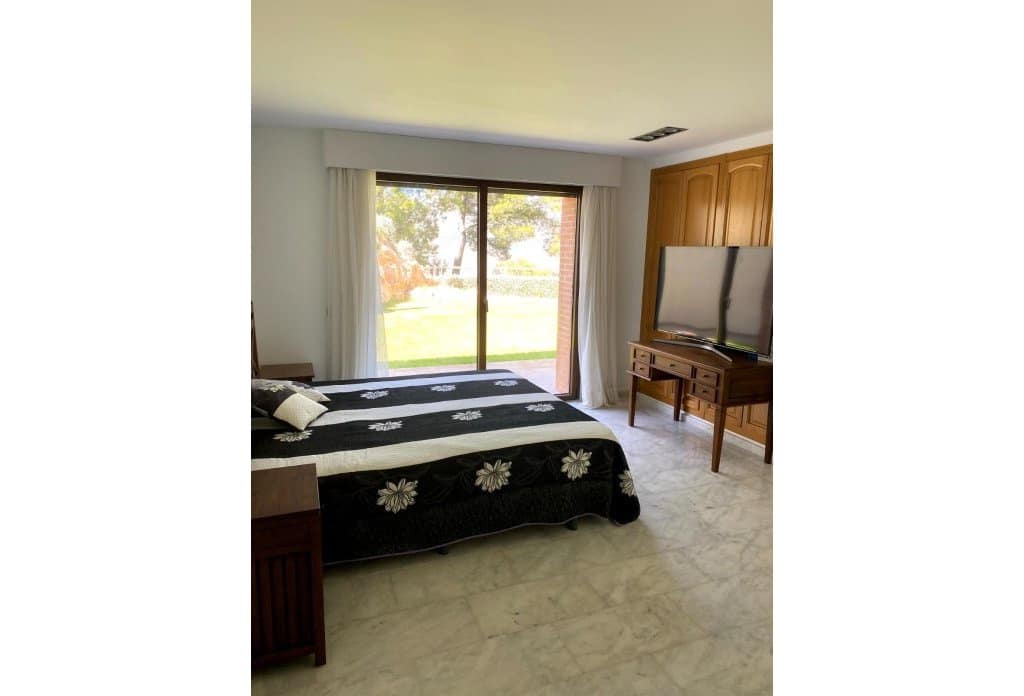 10 quarto Moradia para venda em Benimantell com piscina - 3 100 000 € (Ref: 10079818)