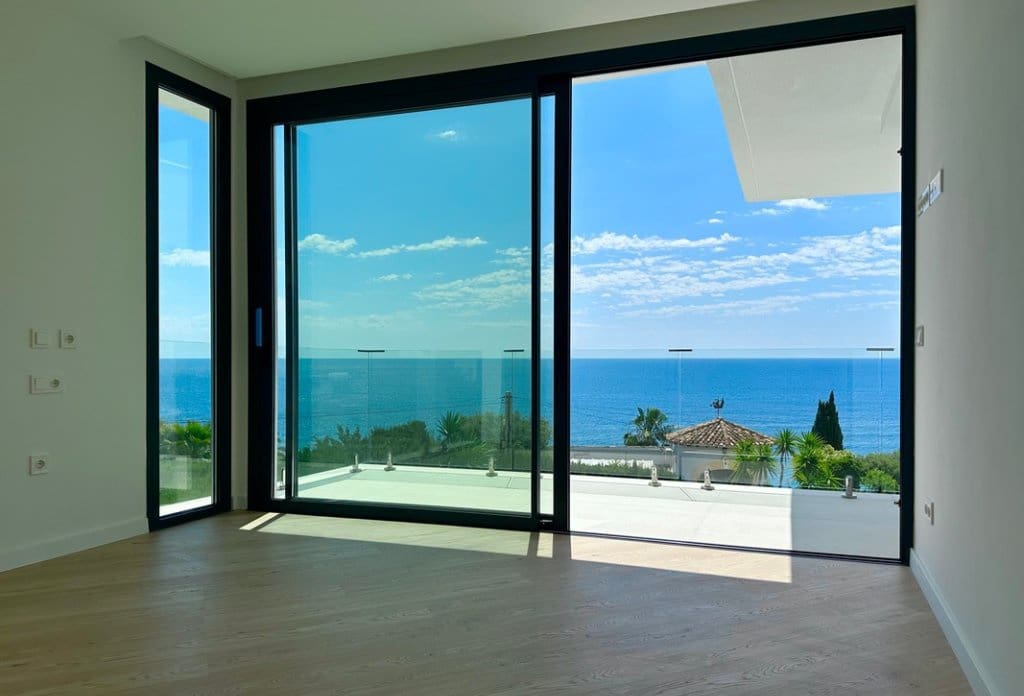 5 soverom Villa til salgs i Calpe / Calp med svømmebasseng garasje - € 3 900 000 (Ref: 10079825)