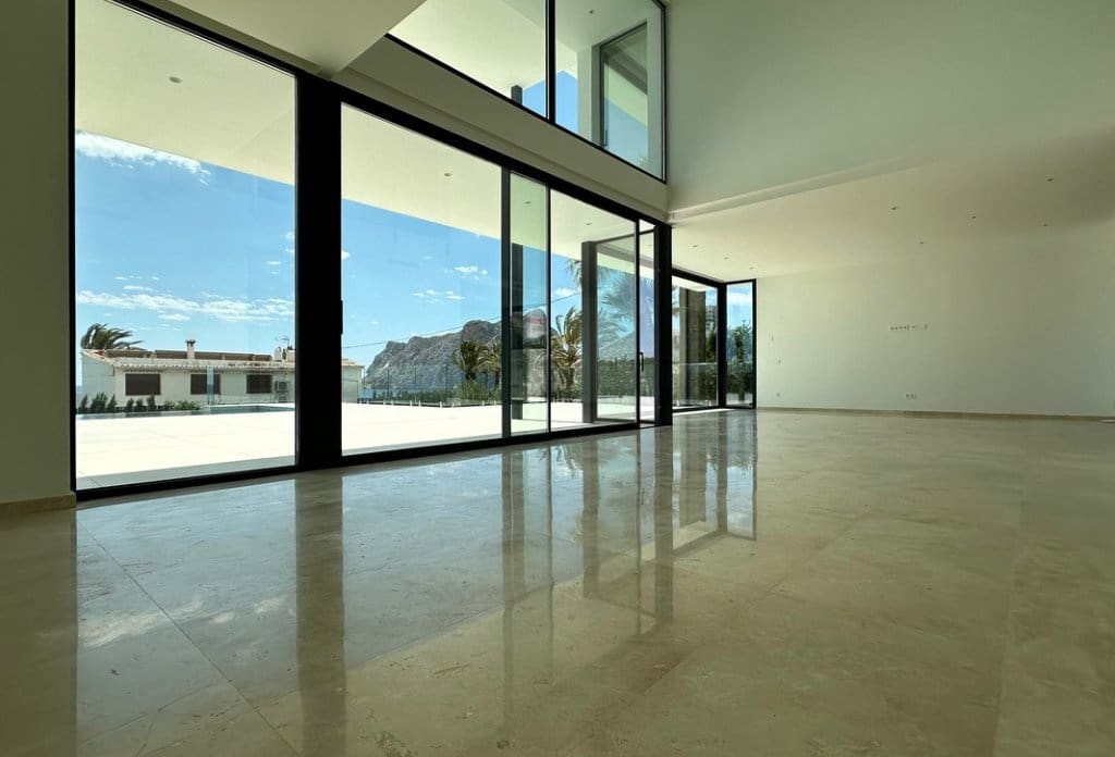5 soverom Villa til salgs i Calpe / Calp med svømmebasseng garasje - € 3 900 000 (Ref: 10079825)