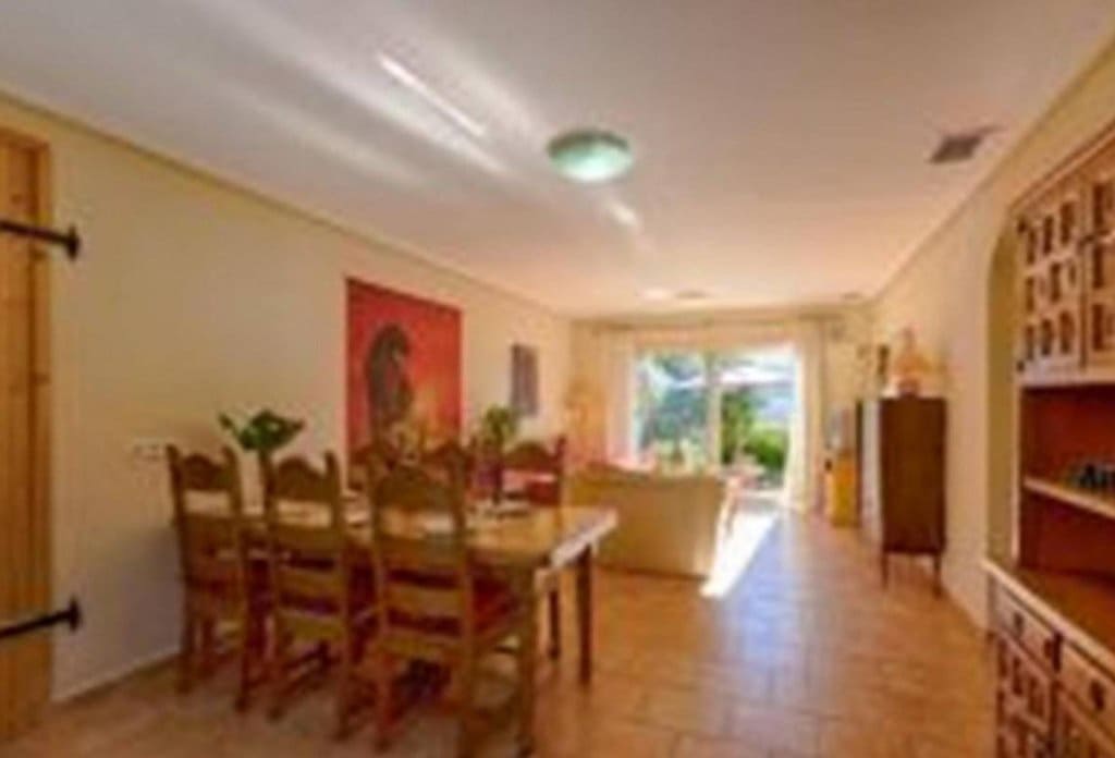 10 bedroom Villa for sale in Calpe / Calp with pool garage - € 960,000 (Ref: 10079828)
