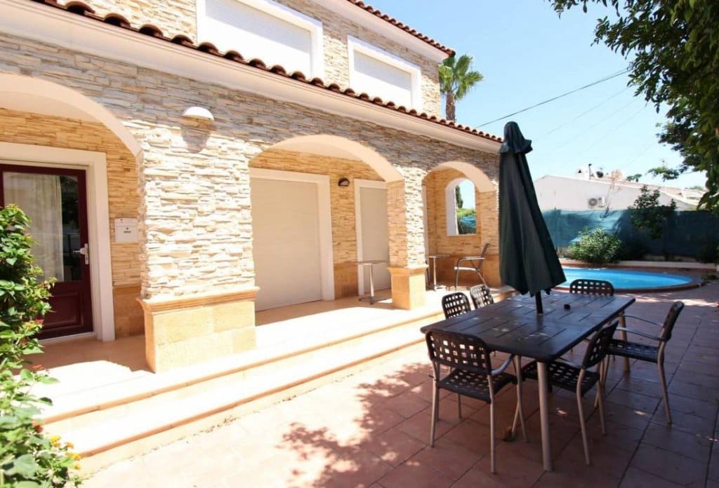 10 bedroom Villa for sale in Calpe / Calp with pool garage - € 960,000 (Ref: 10079828)
