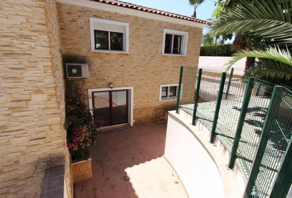 10 bedroom Villa for sale in Calpe / Calp with pool garage - € 960,000 (Ref: 10079828)