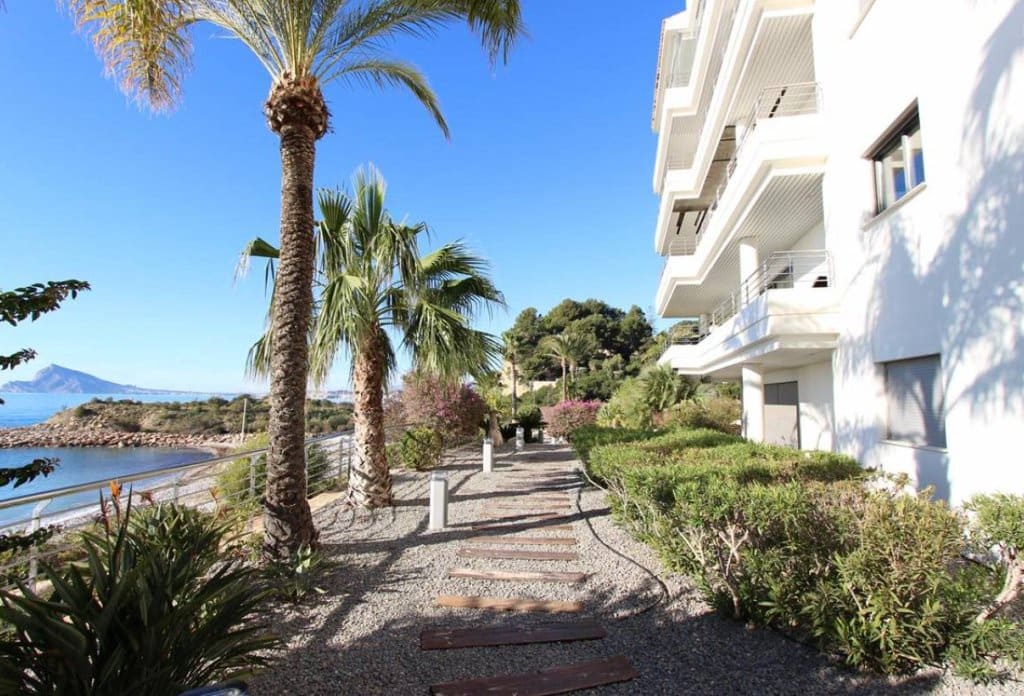 4 bedroom Apartment for sale in Altea with pool garage - € 1,550,000 (Ref: 10079832)