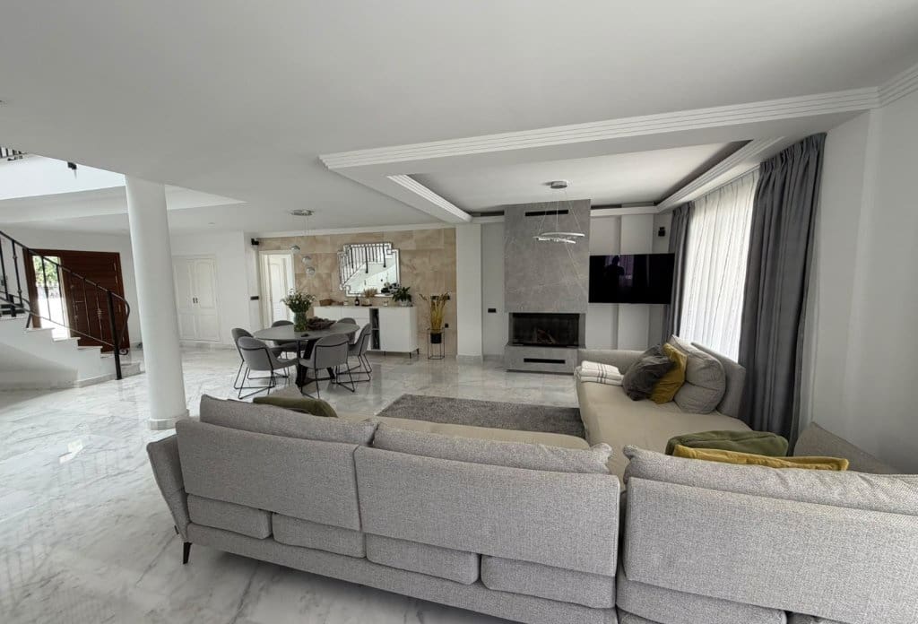 5 soveværelse Villa til salg i Calpe / Calp med swimmingpool - € 1.450.000 (Ref: 10079833)
