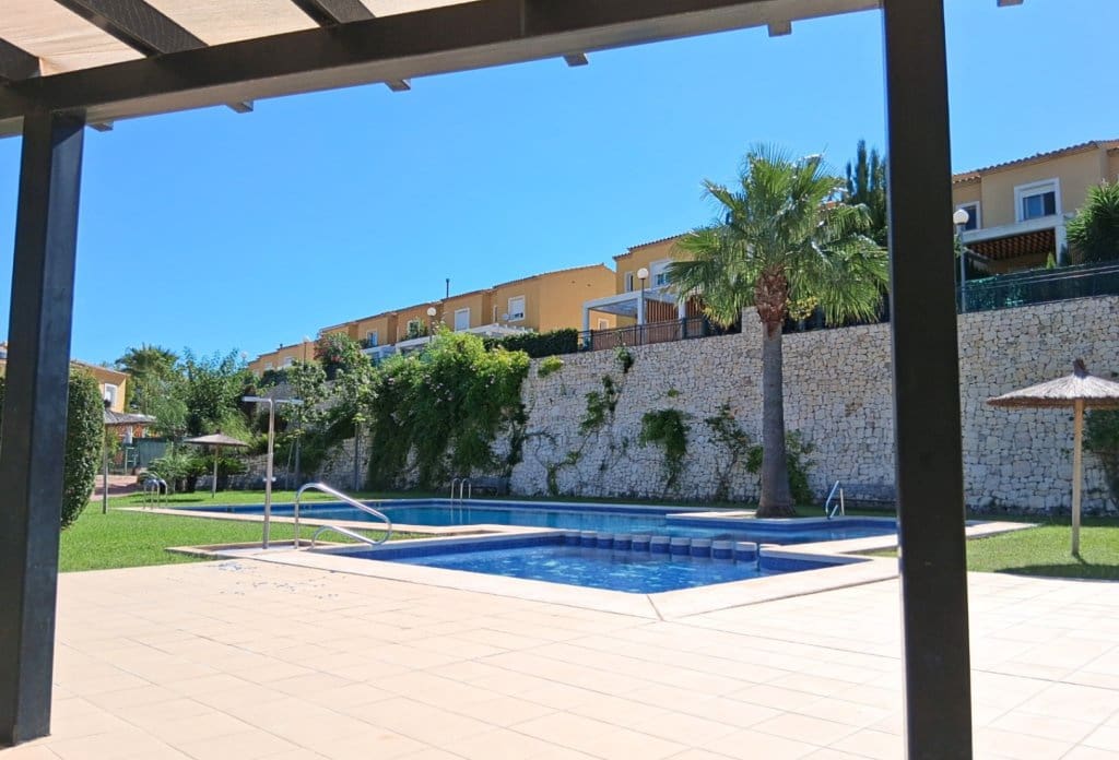3 soveværelse Bungalow til salg i Calpe / Calp med swimmingpool - € 295.000 (Ref: 10082046)
