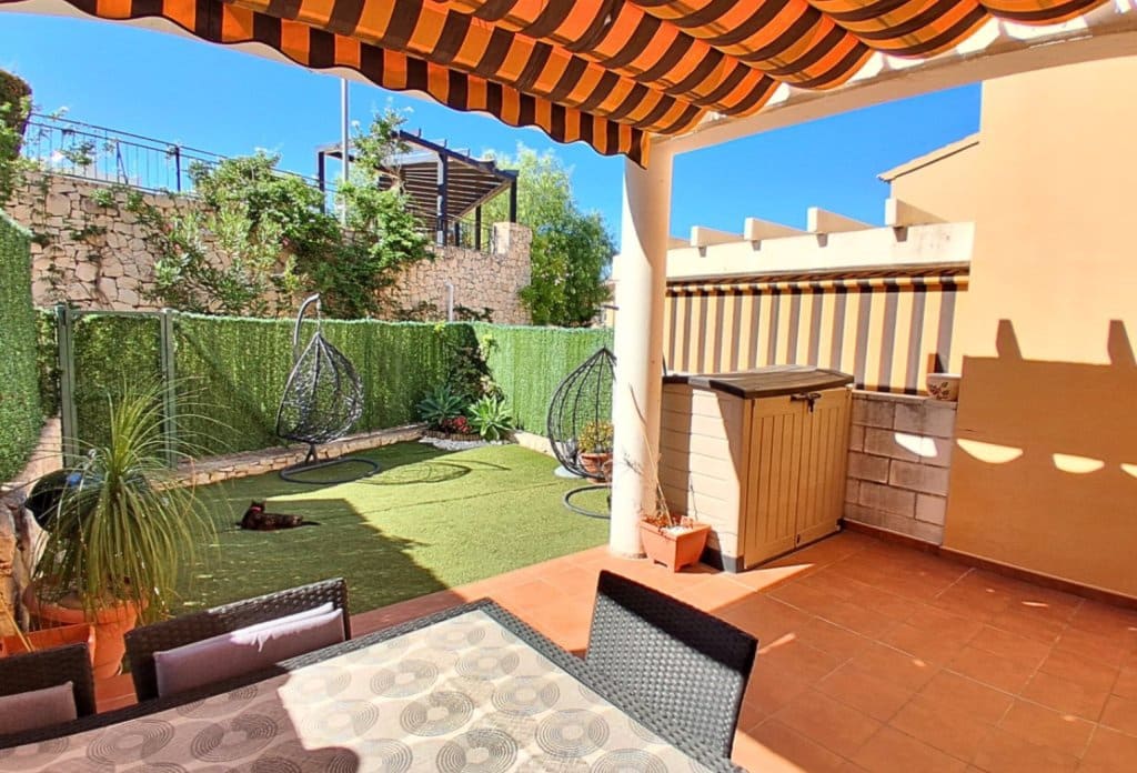 3 soveværelse Bungalow til salg i Calpe / Calp med swimmingpool - € 295.000 (Ref: 10082046)