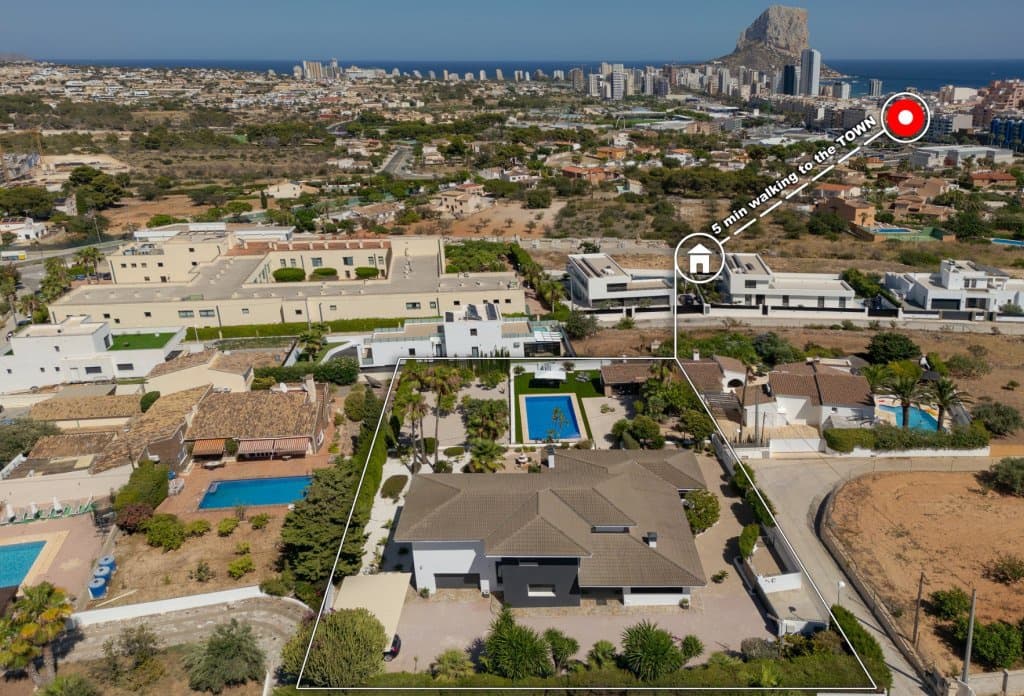 5 makuuhuone Huvila myytävänä paikassa Calpe / Calp mukana uima-altaan - 1 650 000 € (Ref: 7891689)