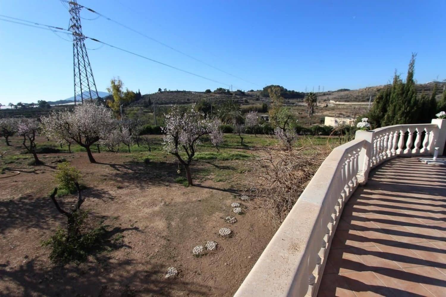 6 bedroom Villa for sale in La Nucia with pool garage - € 1,200,000 (Ref: 7891692)