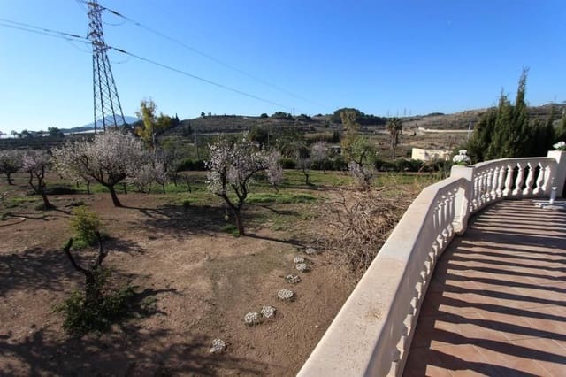 6 bedroom Villa for sale in La Nucia with pool garage - € 1,200,000 (Ref: 7891692)