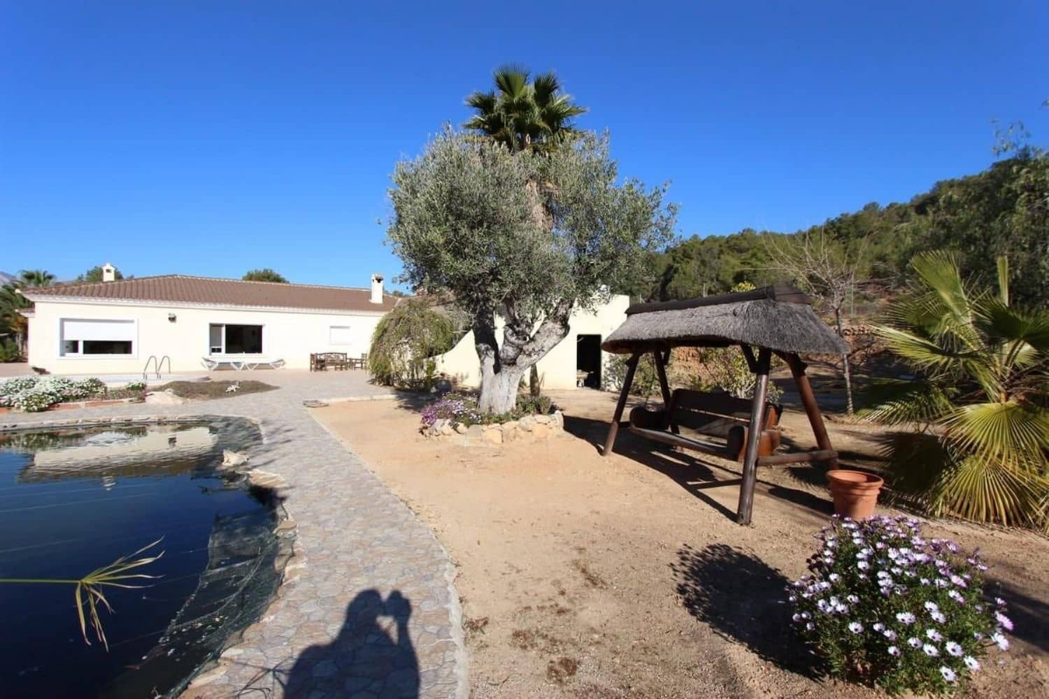 6 bedroom Villa for sale in La Nucia with pool garage - € 1,200,000 (Ref: 7891692)