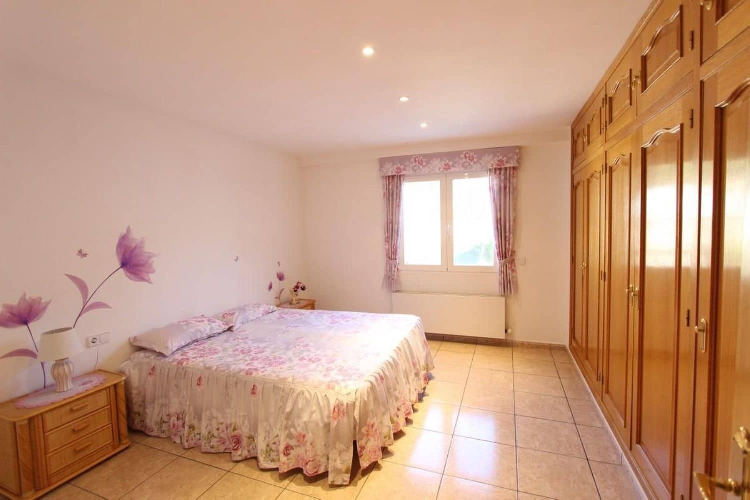 6 bedroom Villa for sale in La Nucia with pool garage - € 1,200,000 (Ref: 7891692)