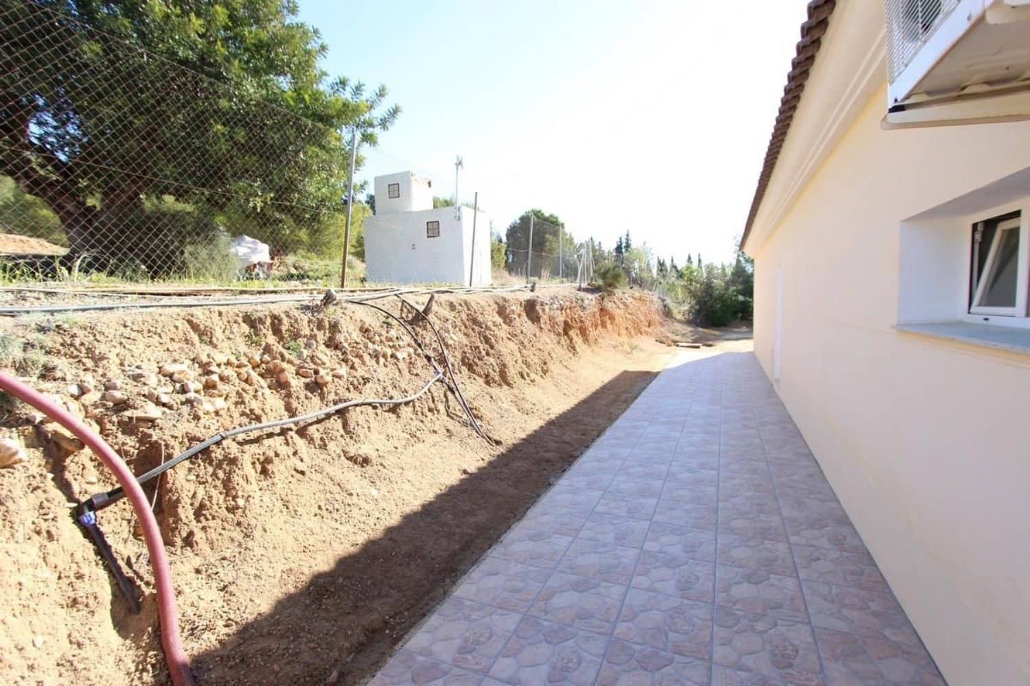 6 bedroom Villa for sale in La Nucia with pool garage - € 1,200,000 (Ref: 7891692)