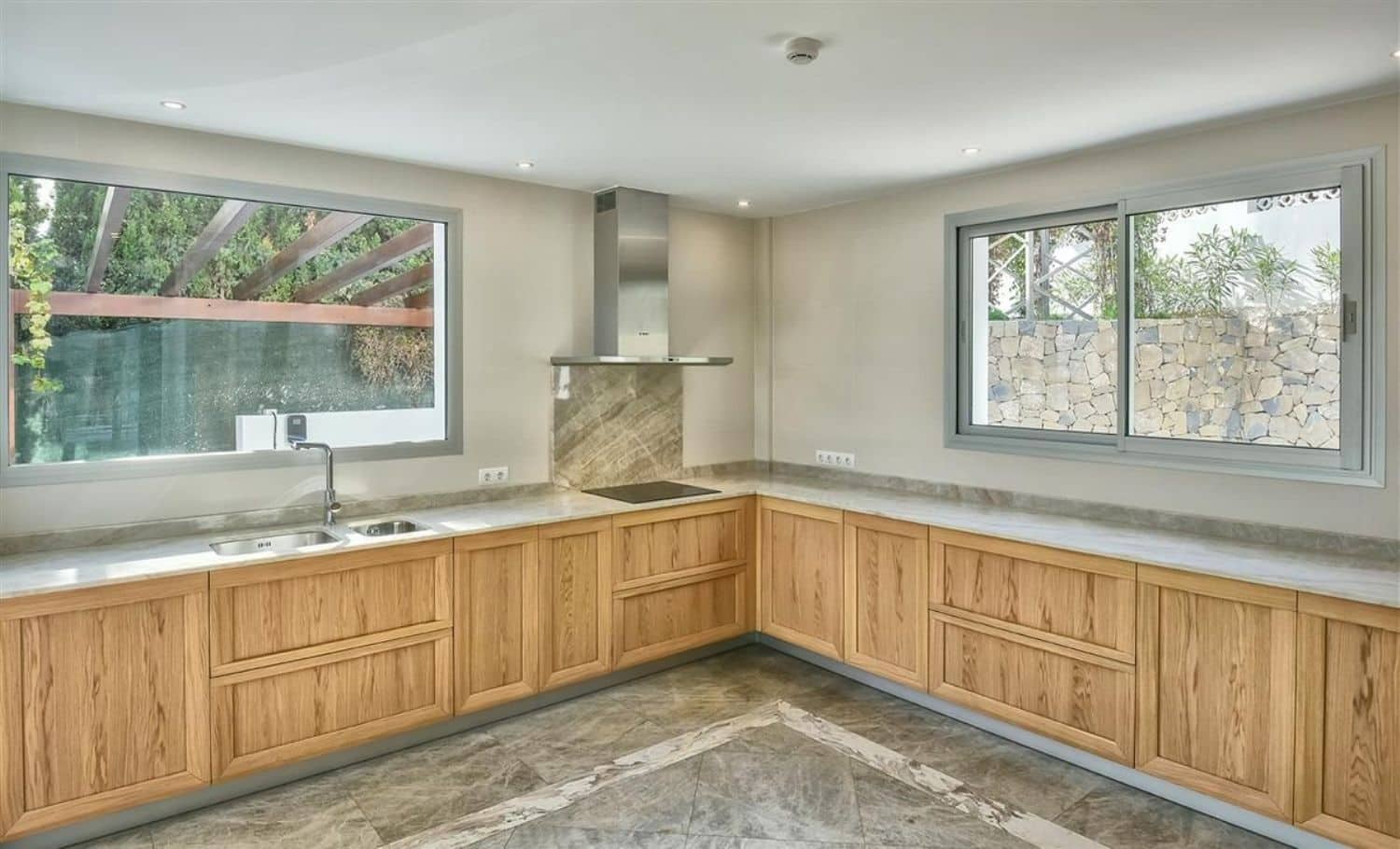 3 chambre Villa/Maison à vendre à Calpe / Calp avec piscine - 2 950 000 € (Ref: 7891696)