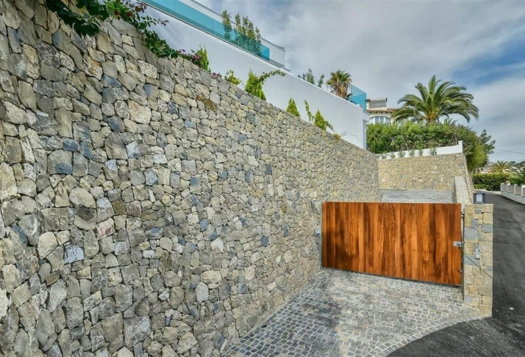 3 soveværelse Villa til salg i Calpe / Calp med swimmingpool garage - € 2.950.000 (Ref: 7891696)