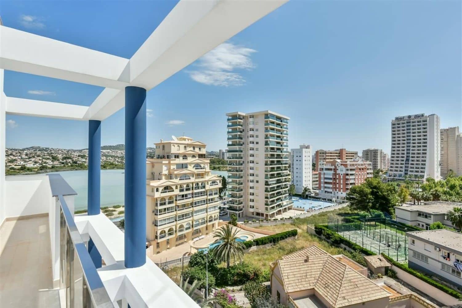 3 slaapkamer Appartement te koop in Calpe / Calp met zwembad - € 882.000 (Ref: 7891697)
