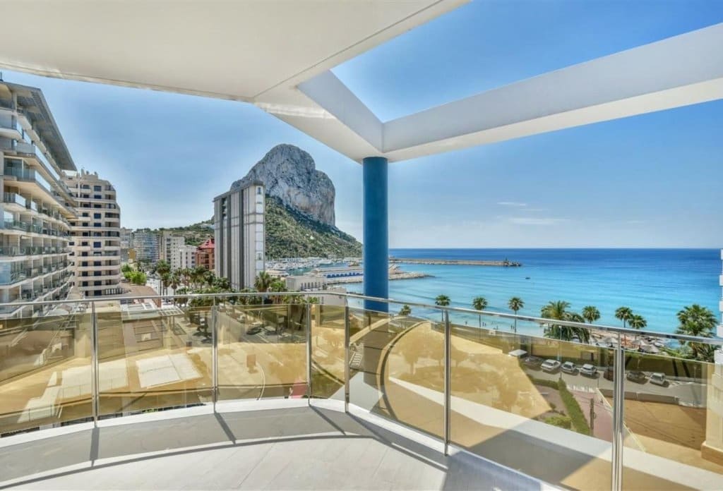 3 sypialnia Apartament na sprzedaż w Calpe / Calp z basenem garażem - 882 000 € (Ref: 7891697)