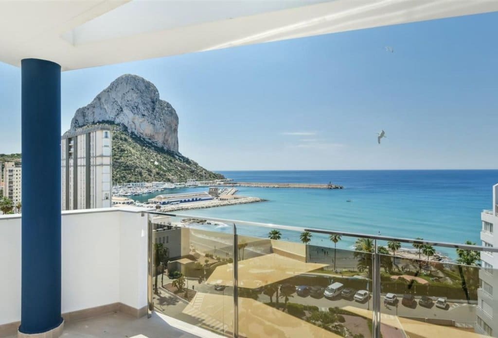 3 sypialnia Apartament na sprzedaż w Calpe / Calp z basenem garażem - 882 000 € (Ref: 7891697)