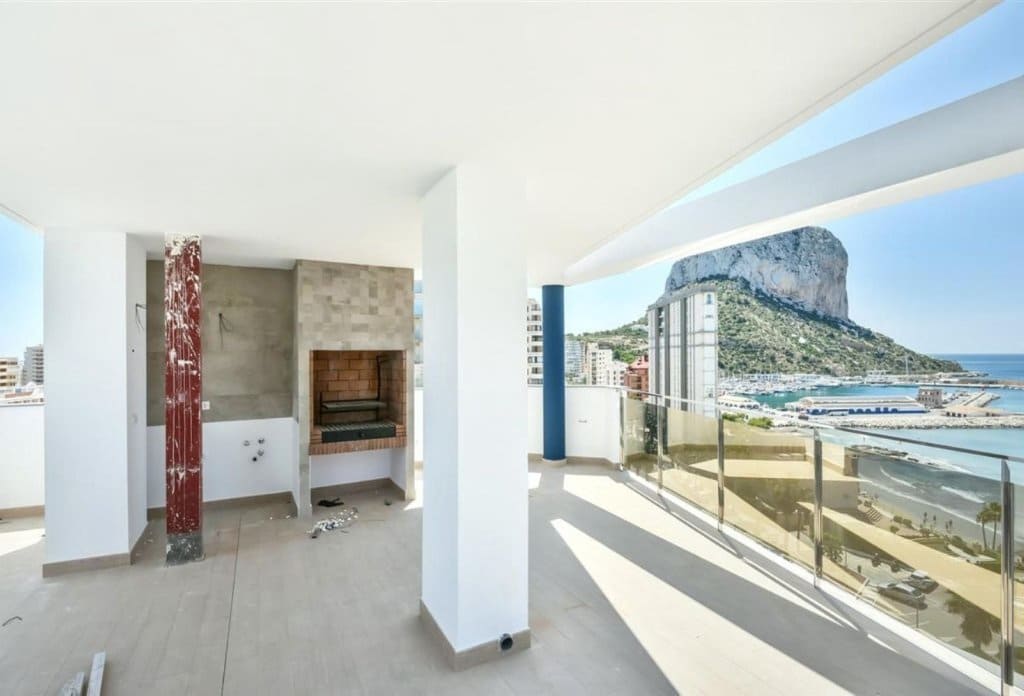 3 sypialnia Apartament na sprzedaż w Calpe / Calp z basenem garażem - 882 000 € (Ref: 7891697)