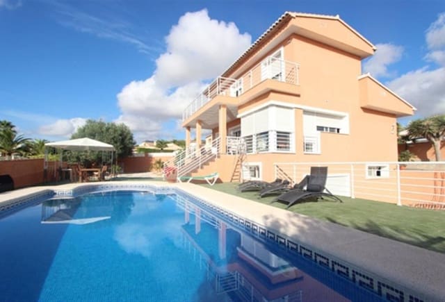 4 Zimmer Villa zu verkaufen in Cometa - Carrió, Calpe / Calp mit Pool - 750.000 € (Ref: 7891702)