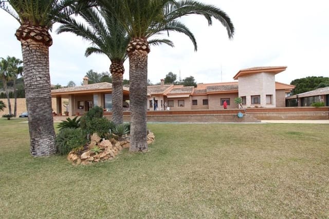 5 slaapkamer Villa te koop in Gargasindi, Calpe / Calp met zwembad - € 2.200.000 (Ref: 7891712)