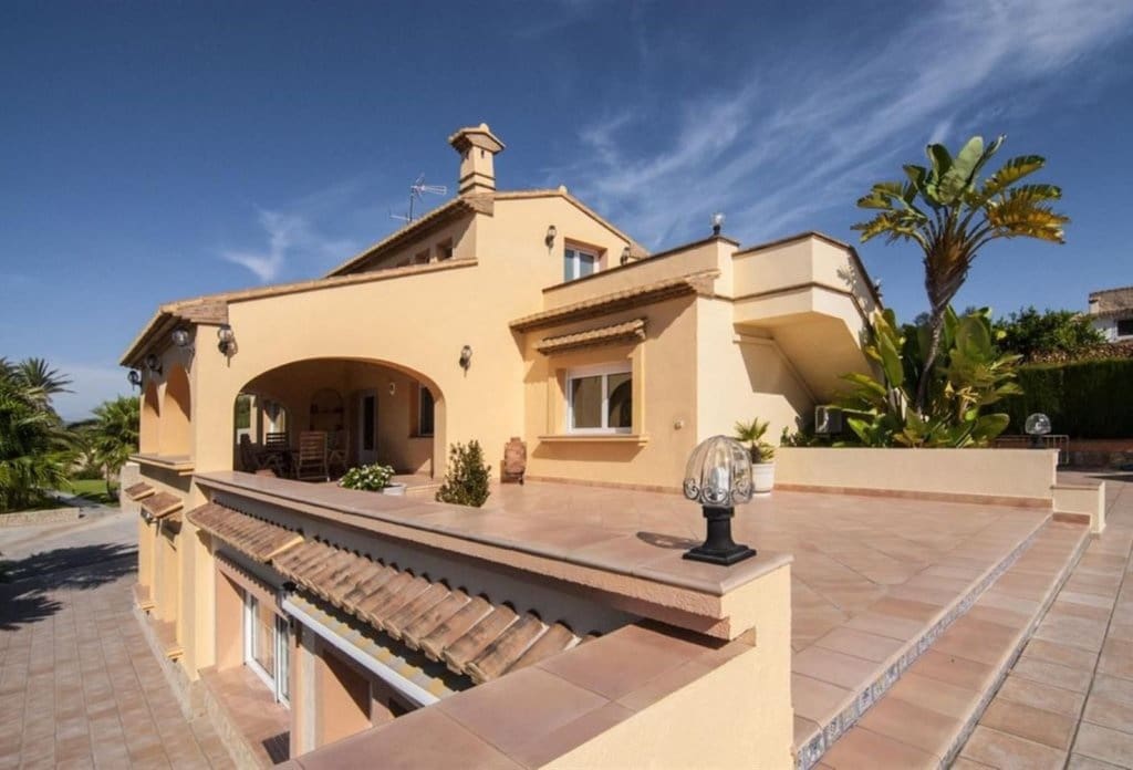 7 Zimmer Villa zu verkaufen in Benissa mit Pool - 1.795.000 € (Ref: 7891715)
