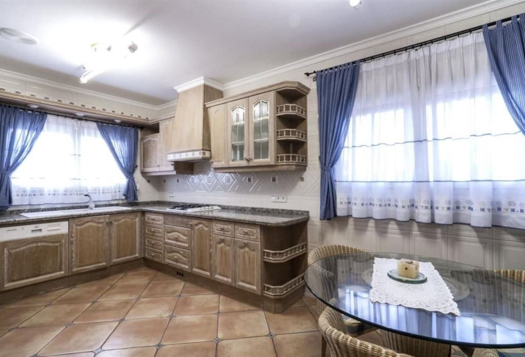 7 Zimmer Villa zu verkaufen in Benissa mit Pool - 1.795.000 € (Ref: 7891715)