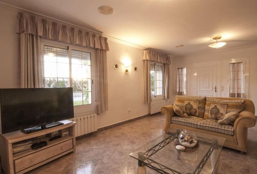7 Zimmer Villa zu verkaufen in Benissa mit Pool - 1.795.000 € (Ref: 7891715)