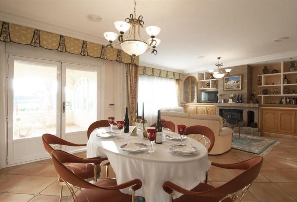 7 Zimmer Villa zu verkaufen in Benissa mit Pool - 1.795.000 € (Ref: 7891715)