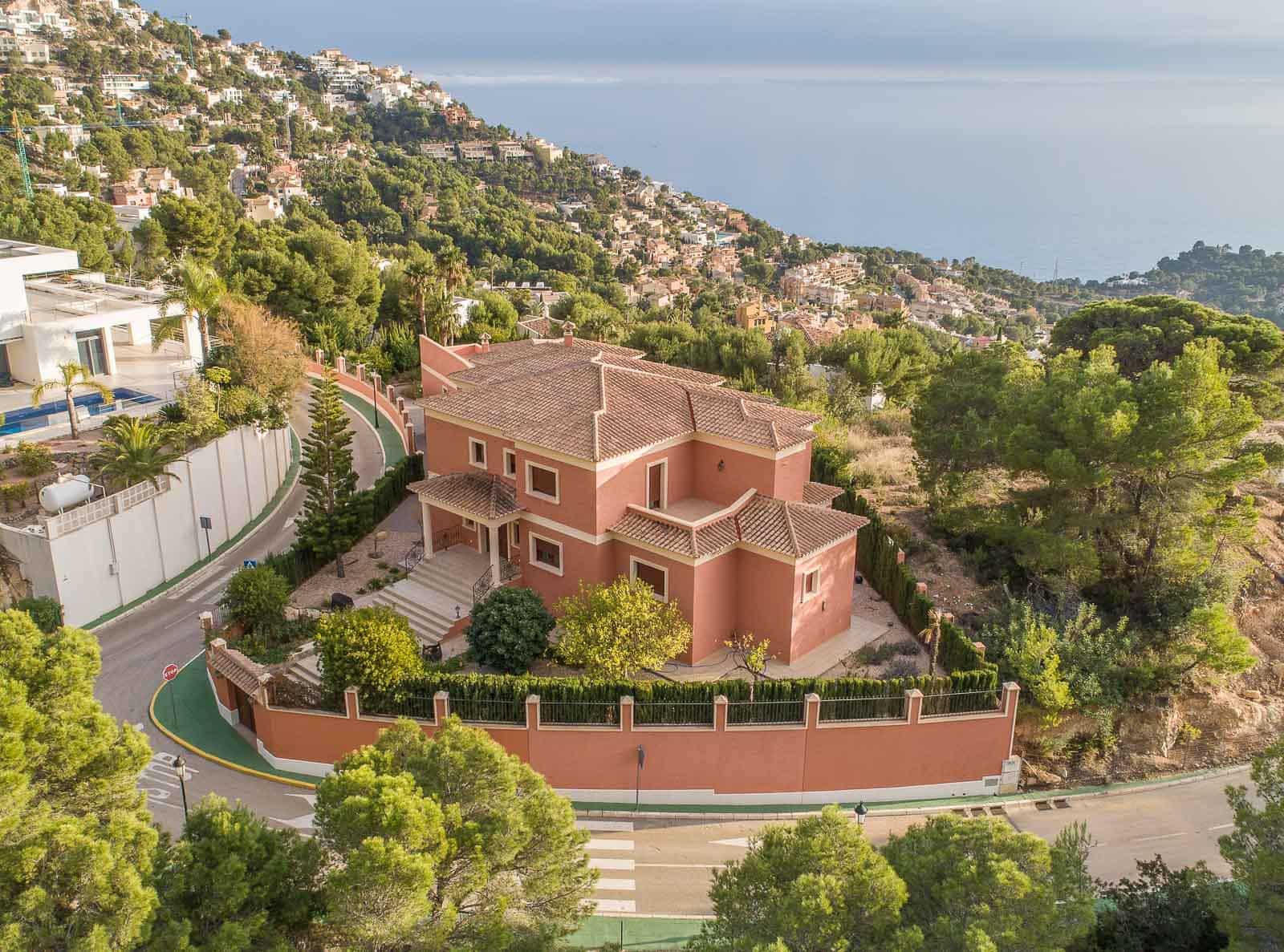 7 Zimmer Villa zu verkaufen in Altea mit Pool - 2.900.000 € (Ref: 9105588)