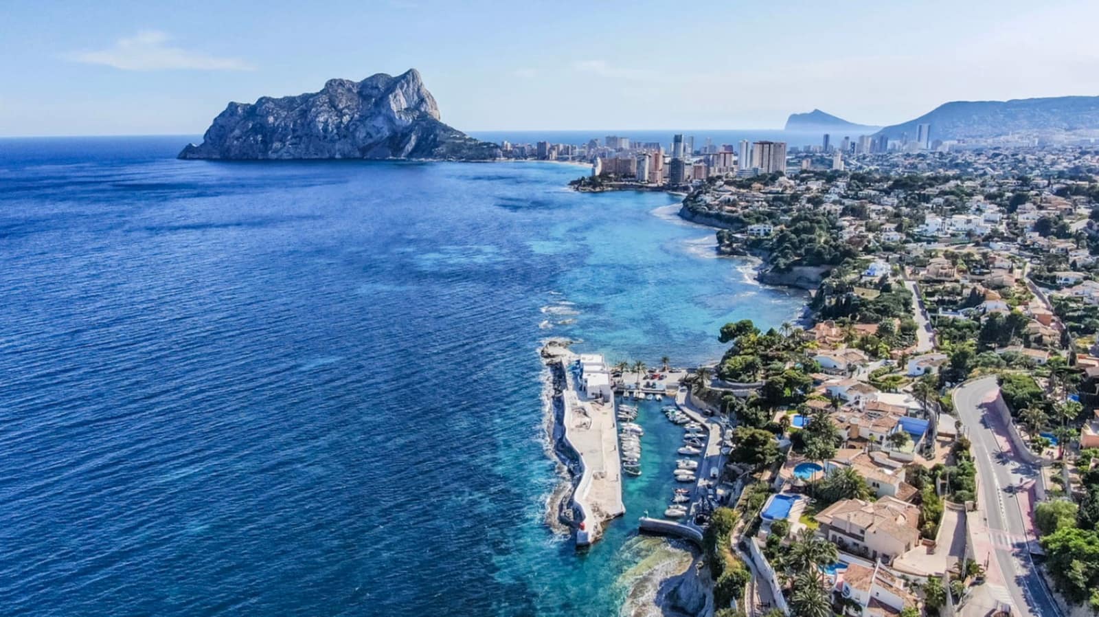 5 bedroom Villa for sale in Teulada with pool garage - € 2,100,000 (Ref: 9105596)