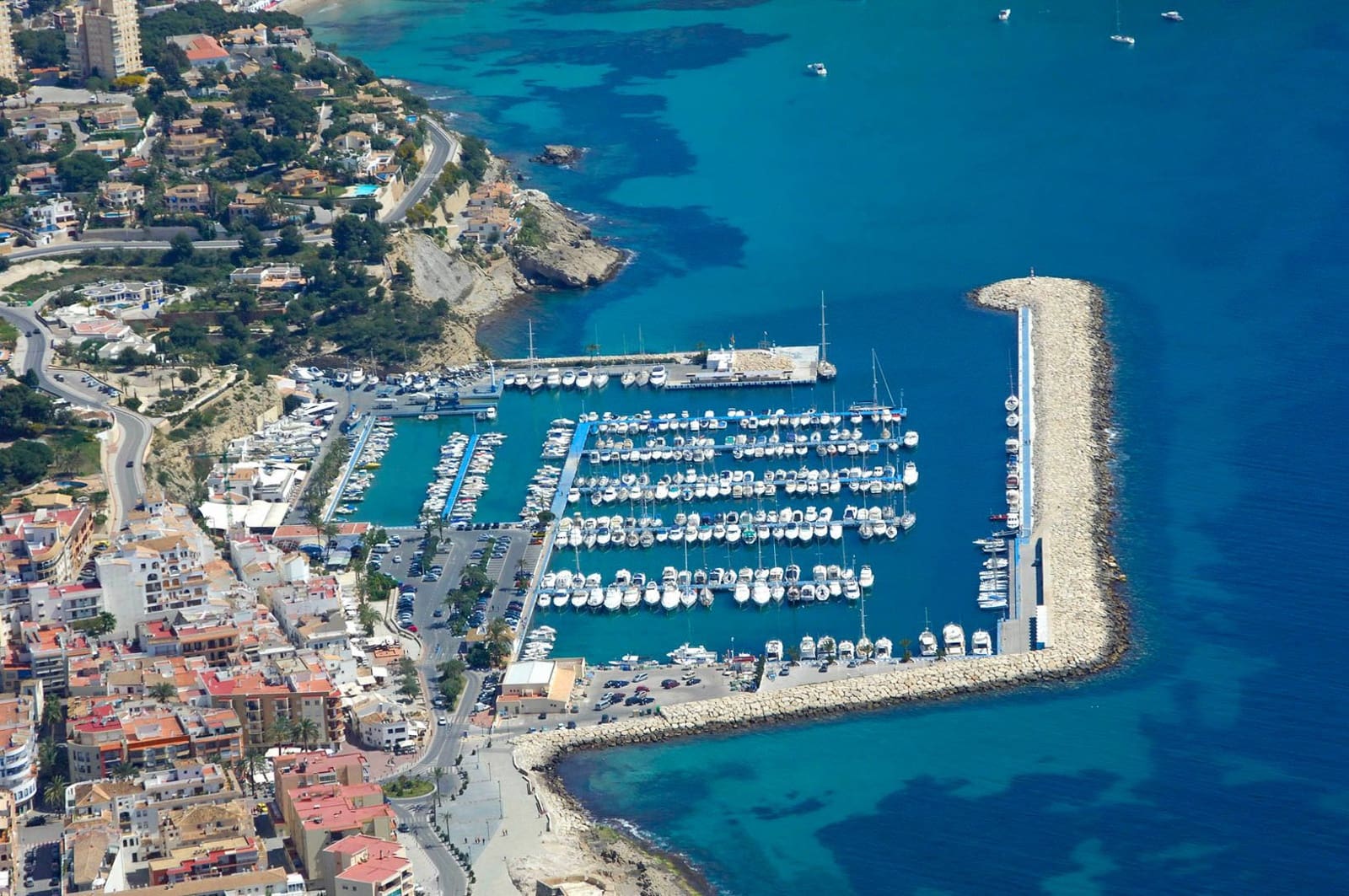 5 bedroom Villa for sale in Teulada with pool garage - € 2,100,000 (Ref: 9105596)