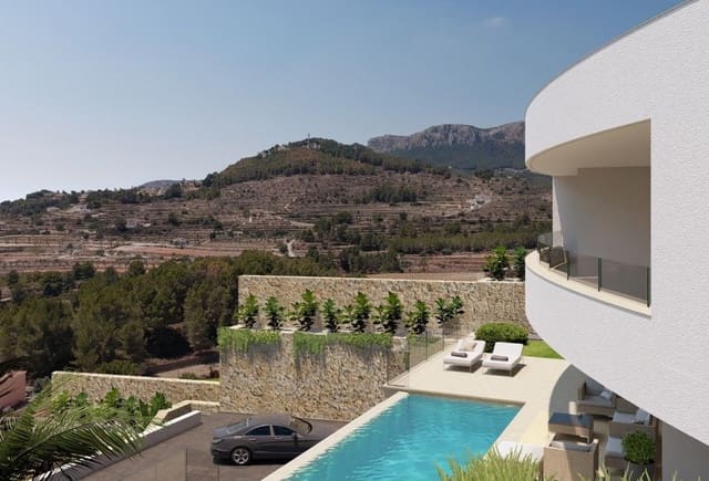 4 bedroom Villa for sale in Pueblo, Calpe / Calp with pool - € 2,200,000 (Ref: 9105652)