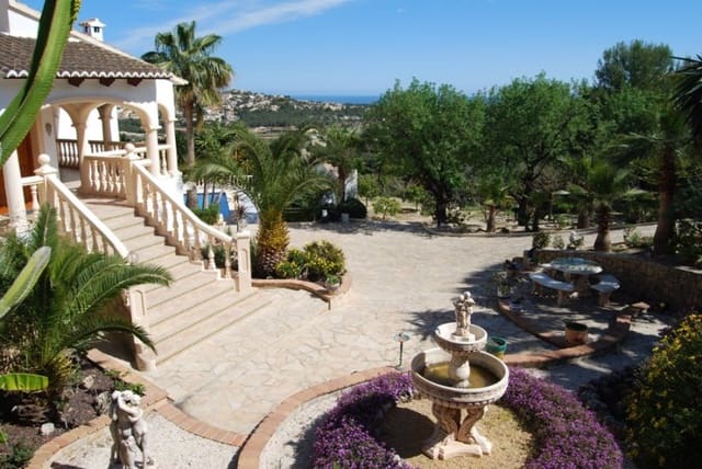 5 soverom Villa til salgs i Gargasindi, Calpe / Calp med svømmebasseng - € 1 165 000 (Ref: 9127615)