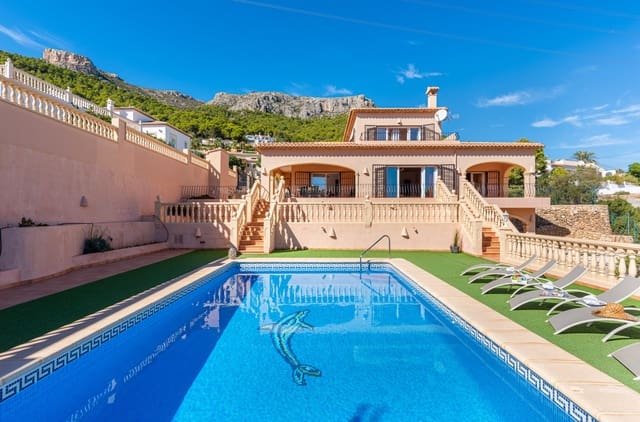 4 chambre Villa/Maison à vendre à Oltamar - Cucarres, Calpe / Calp avec piscine - 665 000 € (Ref: 9127678)