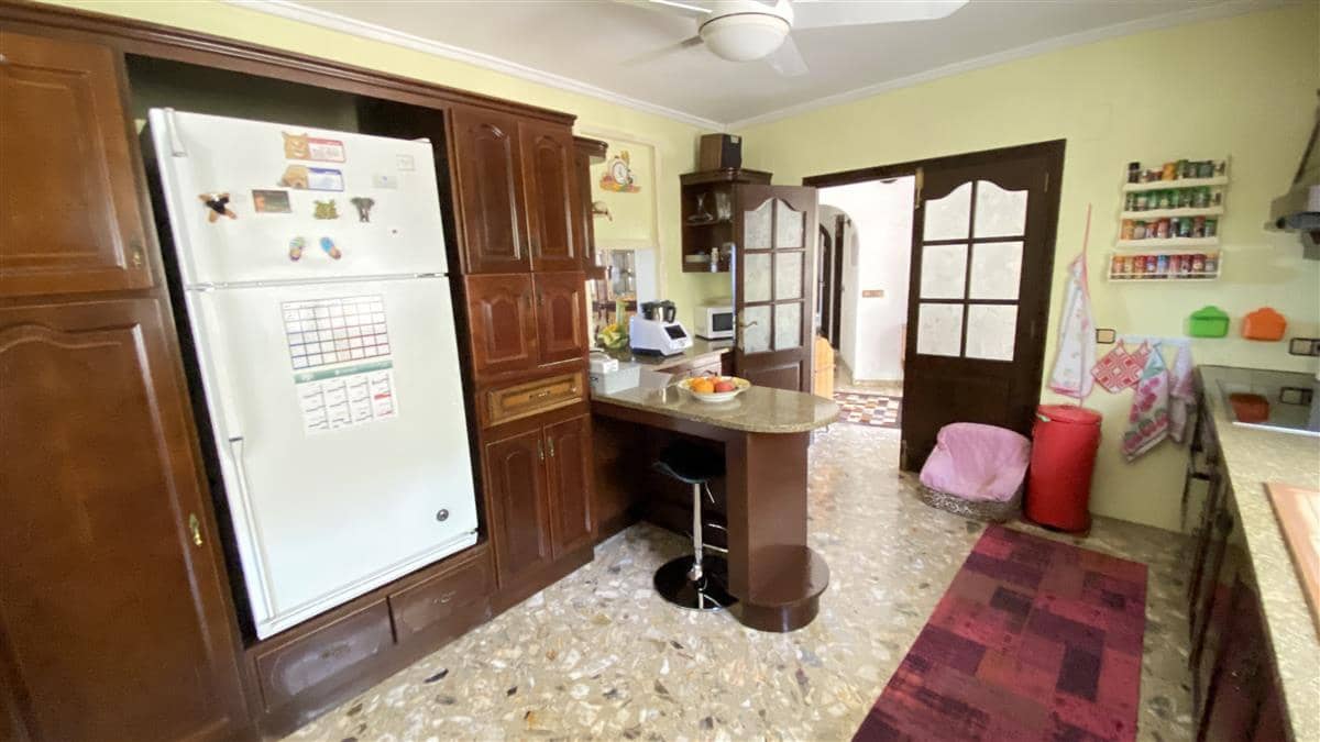 18 Zimmer Villa zu verkaufen in Calpe / Calp mit Pool - 1.995.000 € (Ref: 9130282)