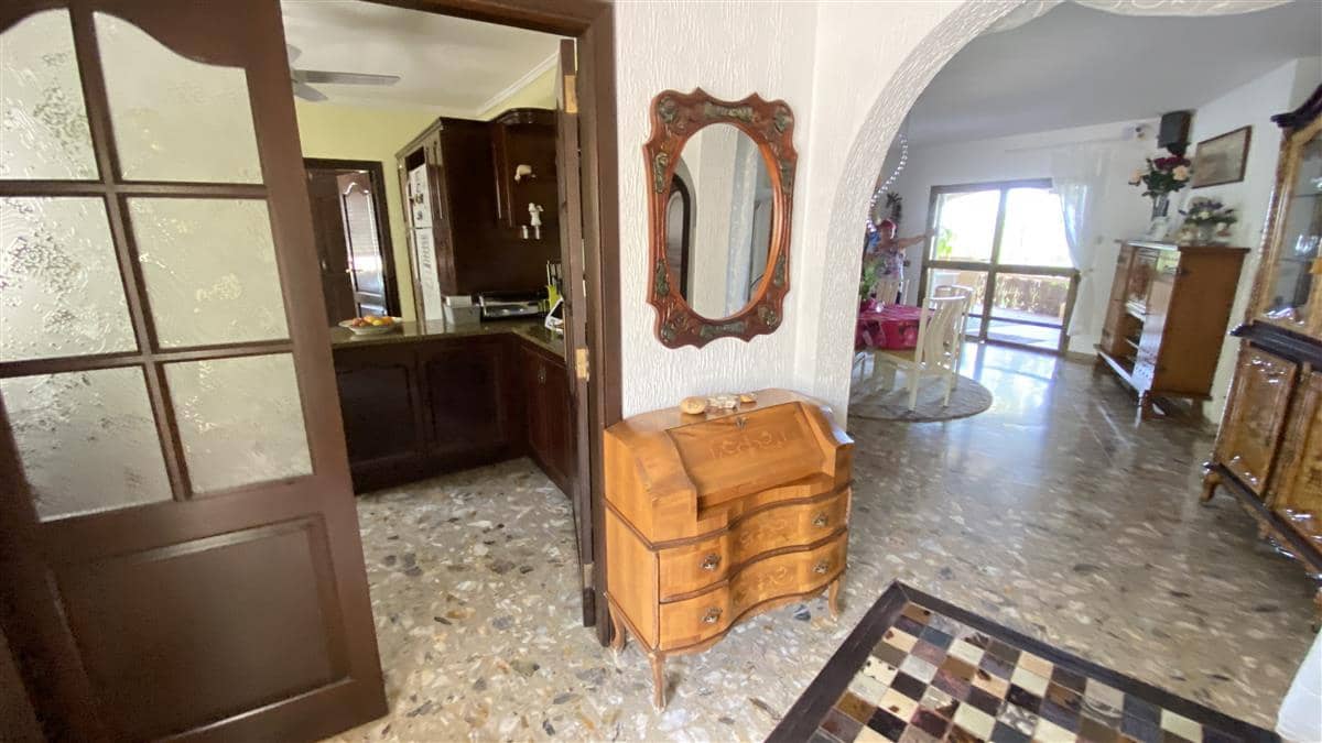 18 Zimmer Villa zu verkaufen in Calpe / Calp mit Pool - 1.995.000 € (Ref: 9130282)