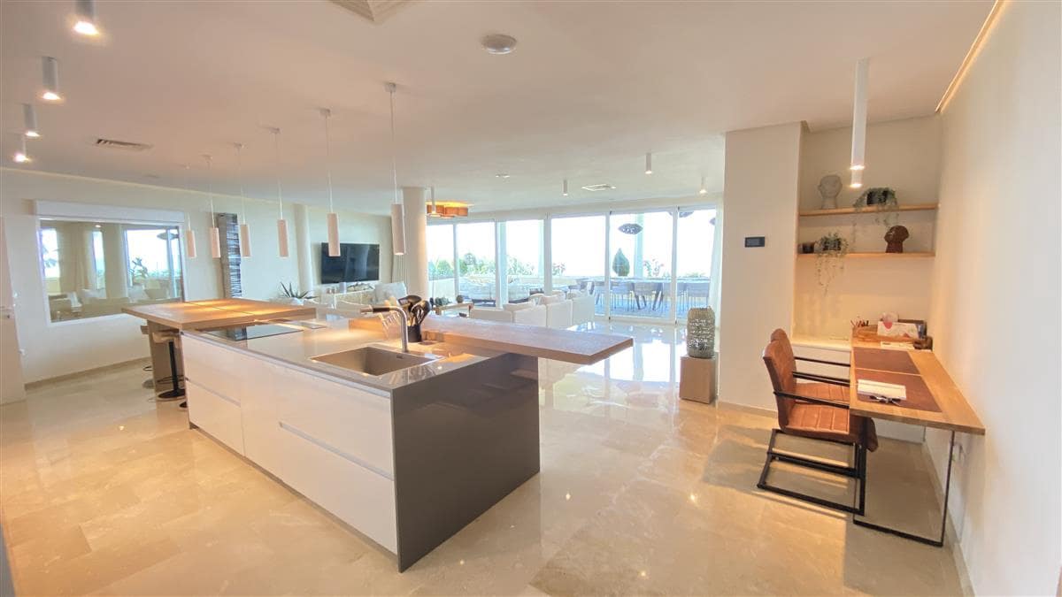 6 soveværelse Lejlighed til salg i Altea med swimmingpool - € 2.650.000 (Ref: 9130283)