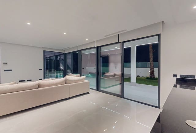 3 makuuhuone Huvila myytävänä paikassa Golf Bahía, Finestrat - 1 200 000 € (Ref: 9221651)