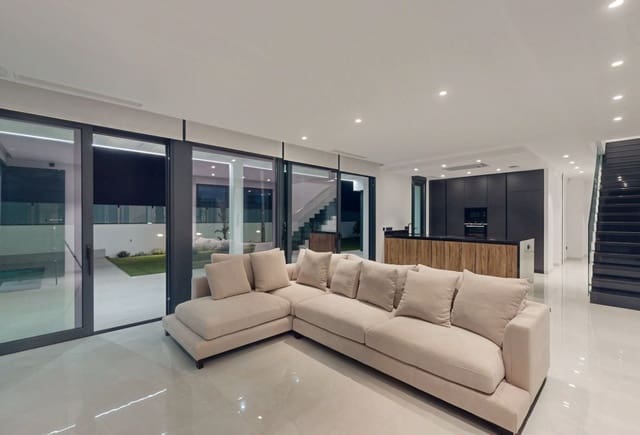 3 makuuhuone Huvila myytävänä paikassa Golf Bahía, Finestrat - 1 200 000 € (Ref: 9221651)