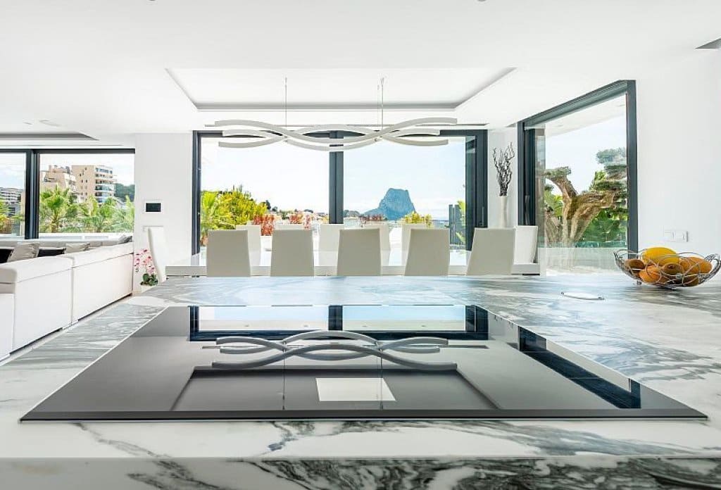 4 makuuhuone Huvila myytävänä paikassa Calpe / Calp mukana uima-altaan 
autotalli - 3 190 000 € (Ref: 9221768)