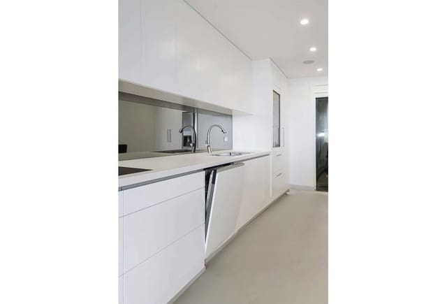 4 sovrum Lägenhet till salu i Relleu med pool - 295 000 € (Ref: 9221772)