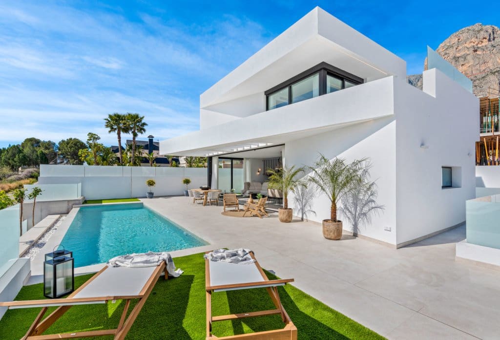 3 bedroom Villa for sale in Polop - € 755,000 (Ref: 9226225)