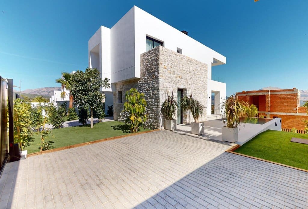 3 bedroom Villa for sale in Polop - € 860,000 (Ref: 9228244)
