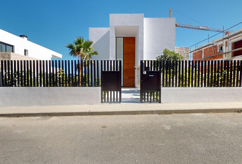 3 bedroom Villa for sale in Polop - € 860,000 (Ref: 9228244)
