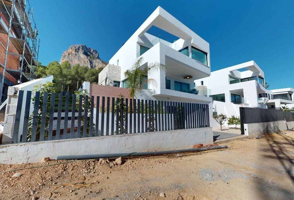 3 bedroom Villa for sale in Polop - € 860,000 (Ref: 9228244)