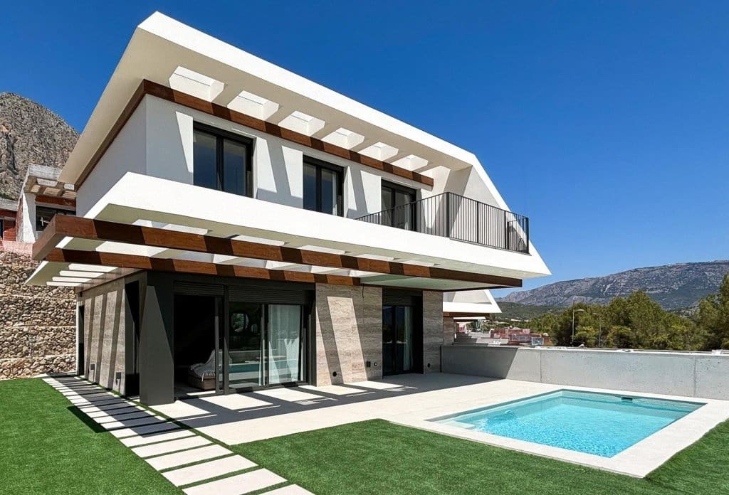 3 bedroom Villa for sale in Polop - € 598,700 (Ref: 9228247)