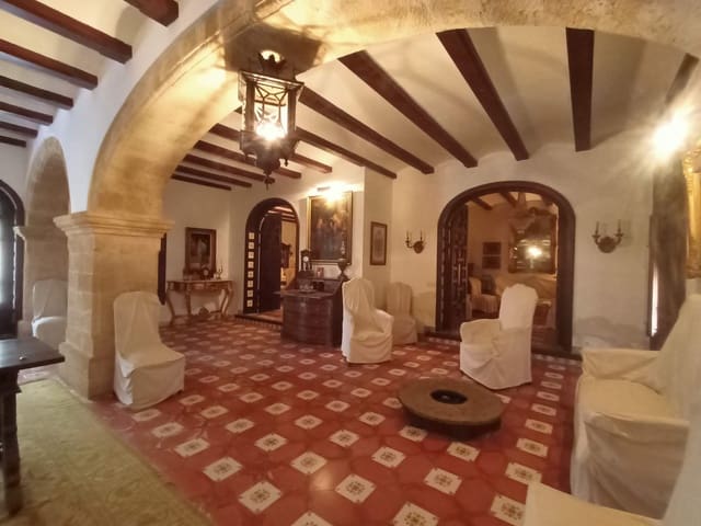 11 soveværelse Villa til salg i Benissa med swimmingpool - € 1.300.000 (Ref: 9242112)