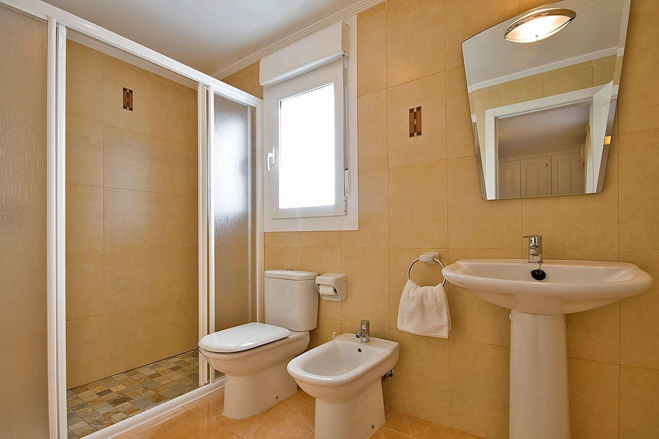 13 bedroom Villa for sale in Calpe / Calp with pool - € 2,125,000 (Ref: 9242115)