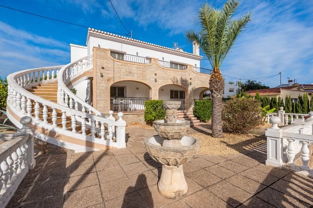 13 bedroom Villa for sale in Cometa - Carrió, Calpe / Calp with pool - € 2,125,000 (Ref: 9242115)