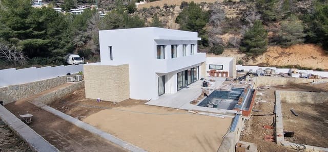 Chalet de 4 habitaciones en Benissa en venta con piscina - 1.700.000 € (Ref: 9242116)